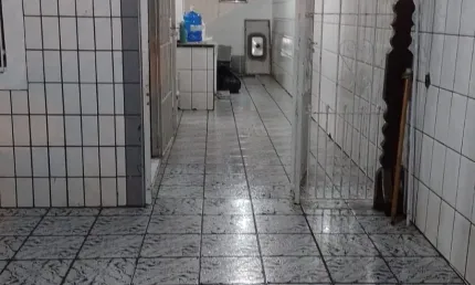 Casa térrea de 01 dormitório, Maracanã, Praia Grande