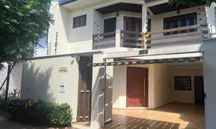 Casa com 3 quartos à venda na Rua Pioneiro José Demori, Jardim Iguaçu, Maringá