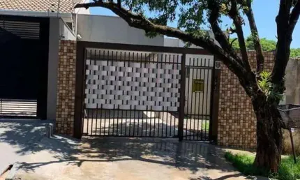 Casa com 2 quartos à venda na Rua Celso Paula Soares, Conjunto Habitacional Requião, Maringá