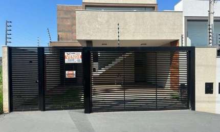 Casa com 2 quartos à venda na Rua Octávio Marchi, Jardim Espanha, Maringá