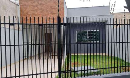Casa com 2 quartos à venda na Rua Pioneiro João Schipfer, Jardim Colina Verde, Maringá