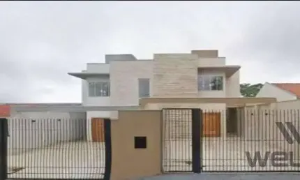 Sobrado em Conjunto Habitacional Karina  -  Maringá