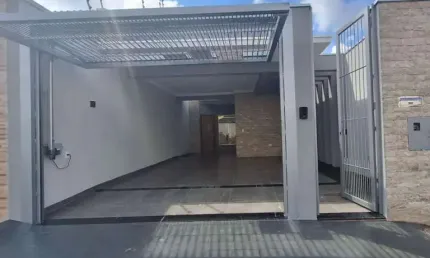 Casa 02 Dorm. em Jardim Itália Mandaguari  Pr  -  Mandaguari