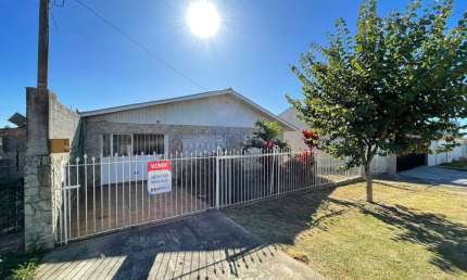 Casa com 3 quartos à venda na Rua Bonsucesso, 123, Chapada, Ponta Grossa