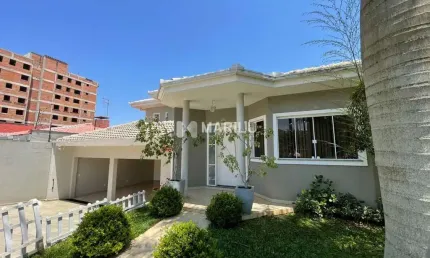 Casa com 3 quartos à venda na Rua Henrique Hennemberg, 191, Boa Vista, Ponta Grossa