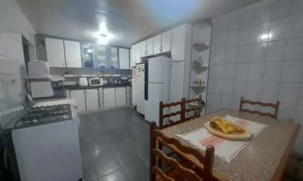 Sobrado a Venda bairro Assunção, São Bernardo, 3 dormitórios, sendo 1 suíte