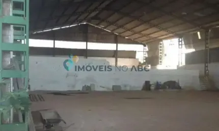 Galpão a Venda ou Locação, 2.800 m² Área Construida e 7.044 m² terreno, bairro Batistini, São Bernardo