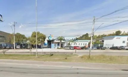 Área Industrial / Galpão a venda em Mauá, 3.700 m² área construida