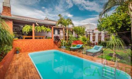 Casa para Venda em Cascavel, Canadá, 4 dormitórios, 1 suíte, 3 banheiros, 3 vagas