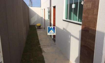 Valor do Imóvel R$ 287.000,00, IPTU R$ 867,90 2 Dormitórios, Sala 2 ambientes, Cozinha, Lavanderia, 1 Lavabo...