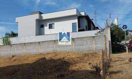 Valor do Imóvel R$ 250.000,00, Terreno para Venda no Reside. Tamanho 7,00 (frente) x 26,50  Segurança: Bairro tranquilid