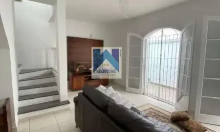 Sobrado para Venda no bairro Jardim Santa Carolina, localizado na cidade de Mogi das Cruzes / SP.
