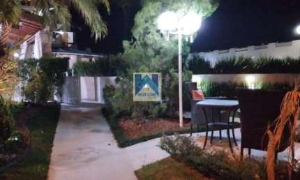 Ótimo sobrado em condomínio, conseito flat 5 suítes, com piscina para Venda no bairro Morada da Praia, localizado na cid
