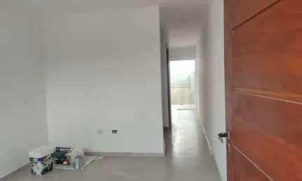 Sobrado em Condomínio para Locação no bairro Vila Brasileira, localizado na cidade de Mogi das Cruzes / SP.