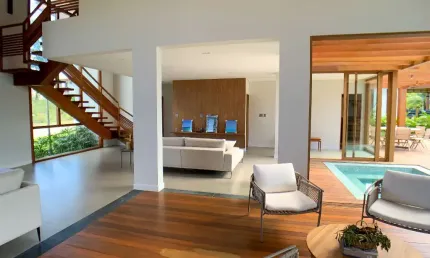 VENDO LINDA CASA DUPLEX 5 SUÍTES ILHA DOS PASSÁROS PRAIA DO FORTE BA.