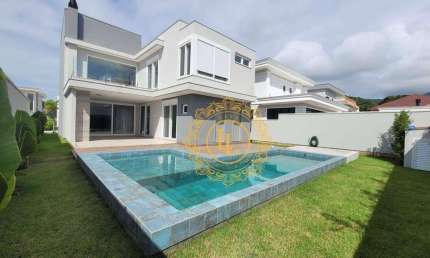 Casa Alto Padrão com 4 Suítes à venda, 367 m²  Santa Regina - Camboriú/SC