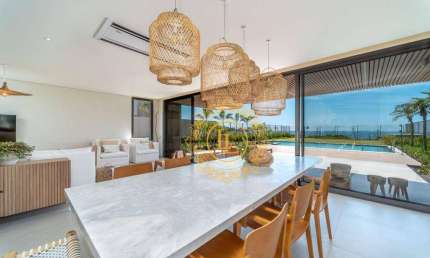 Belíssima Casa com 5 dormitórios à venda, 458 m² na Praia do Estaleiro - Balneário Camboriú/SC