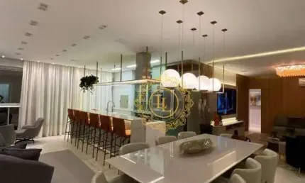 Apartamento Finamente mobiliado com 3 Suítes à venda, 131 m² em Meia Praia - Itapema/SC