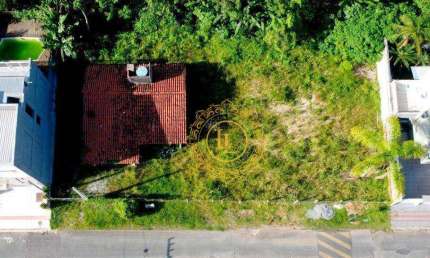 Terreno de 660 m² à venda, na Praia dos Amores em Balneário Camboriú/SC.