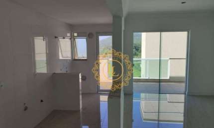 Ótimo Apartamento Cobertura  com 03 dormitórios em Bombinhas!
