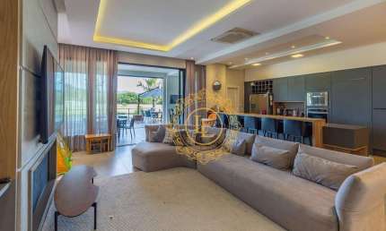 Casa Alto Padrão com 4 suítes à venda, 600 m², Centro - Camboriú/SC