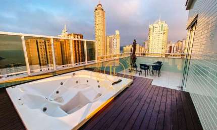Cobertura Duplex mobiliada com 4 suítes à venda, 240 m² - Centro - Balneário Camboriú/SC