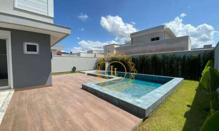 Casa Alto Padrão com 4 suítes à venda, 367 m² - Santa Regina - Balneário Camboriú/SC