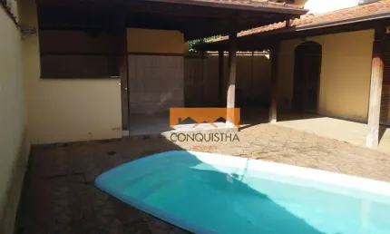 Casa com 3 dormitórios à venda, 192 m² por R$ 426.000,00 - Centro - Itobi/SP