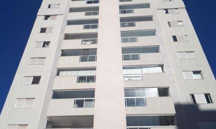 Apartamento centro, 123m² privativos, 1 suíte, 2 quartos, 2 garagens, 1 depósito
