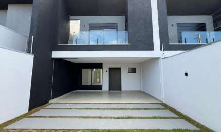 Casa à venda na Rua Treze de Maio, 2560, Country, Cascavel