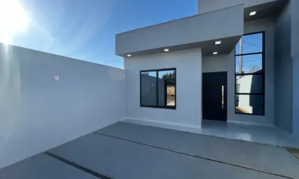 Sua nova casa com sobra de terreno e o espaço que sua família merece