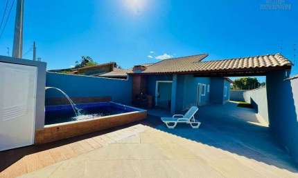 Casa térrea a venda em Itanhaém com 2 quartos á venda!