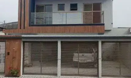 Casa em condomínio à Venda em Maracanã, Praia Grande - SP
