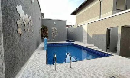 Casa em condomínio à Venda em Maracanã, Praia Grande - SP