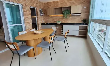Apartamento 3 dormitórios sendo 1 suíte + lavabo frente mar em Mongaguá