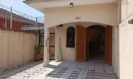 Casa térrea 2 quartos poucos metros da praia em jardim real na praia grande!