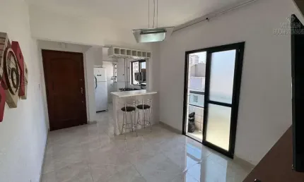 Apartamento 1 dormitório com sacada no bairro canto do forte