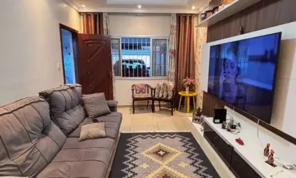 Casa térrea 3 dormitórios ao lado da praia – AVIAÇÃO