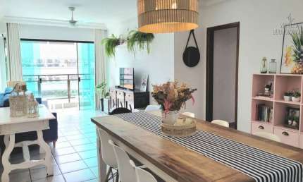 Apartamento no Guarujá, com 2 quartos, sendo 1 suíte, 100m², e com vista livre!