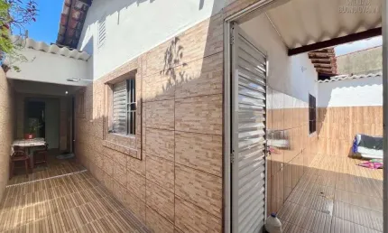 Casa 2 dormitórios com loja comercial no bairro boqueirão
