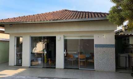 Casa isolada em Praia Grande com Piscina e área gourmet, 264m área total!