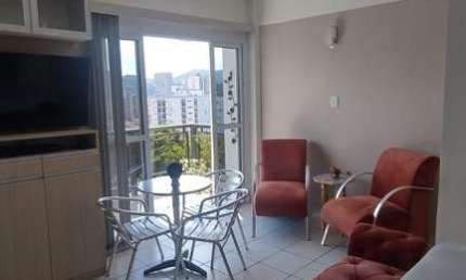 LINDA SALA LIVING A VENDA NO CENTRO DE SÃO VICENTE!