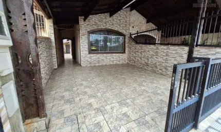 Casa térrea 2 dormitórios sendo 1 suíte no coração do jardim Imperador