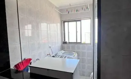 Vende-se Excelente Apartamento com 2 dormitórios Baln Maracanã