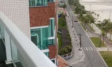 Frente mar | 2 dormitórios | 2 vagas | nunca usado | r$ 750.000