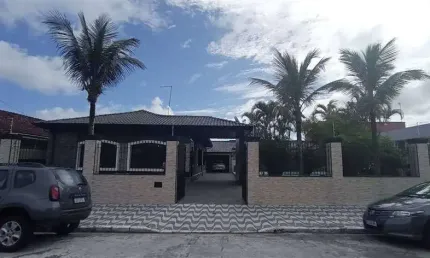 Casa à Venda em Balneário Flórida, Praia Grande - SP