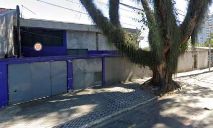 AMPLA CASA PARA LOCAÇÃO NO CENTRO DE SÃO JOSÉ DOS CAMPOS