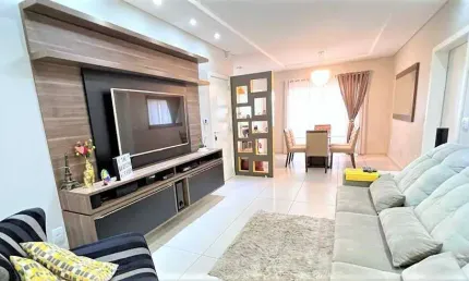 Geminado à Venda em Jaraguá do Sul com 3 quartos sendo 1 suíte – Bairro Vila Lalau