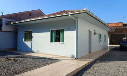 Casa com 3 quartos à venda na Rua Victor Withoshi, Tifa Martins, Jaraguá do Sul por R$ 590.000