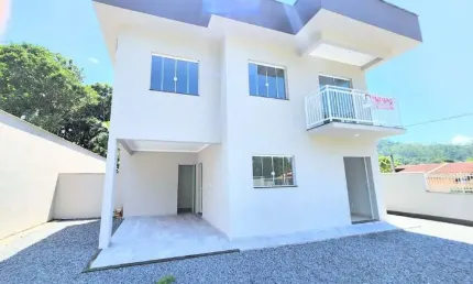 Geminado à venda, 3 quartos, 1 vaga, Jaraguá 84 - Jaraguá do Sul/SC